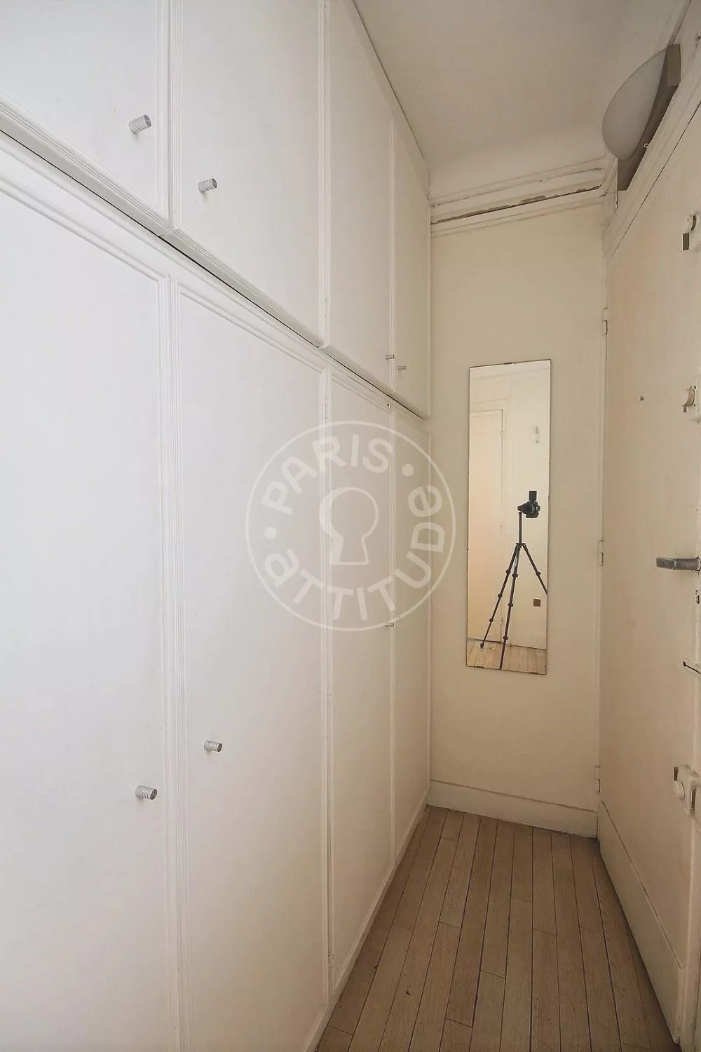 Appartement Rue la Condamine à Paris