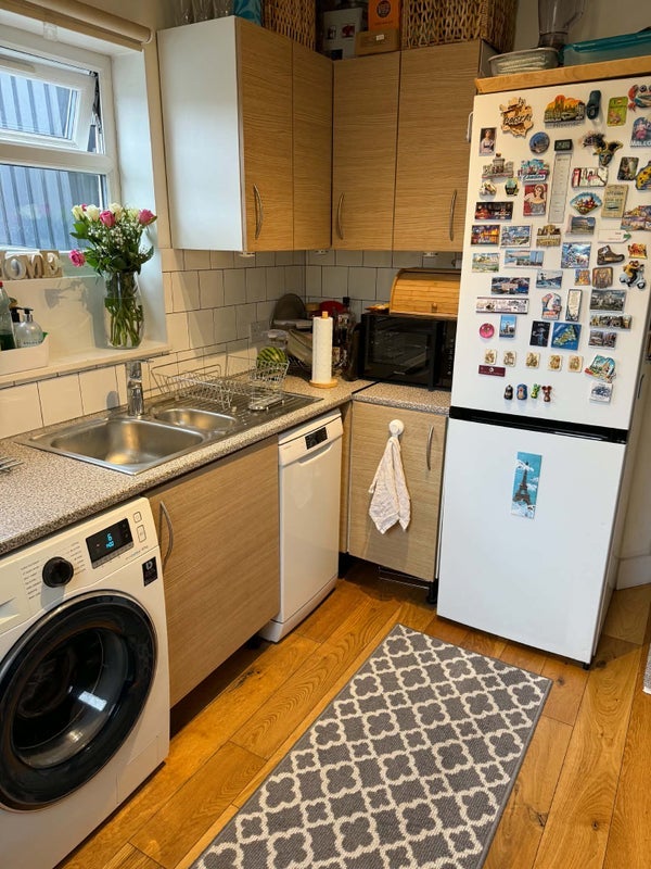 Room Northfield Avenue in Greater London