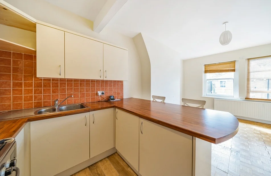 Flat Penford Street in Greater London