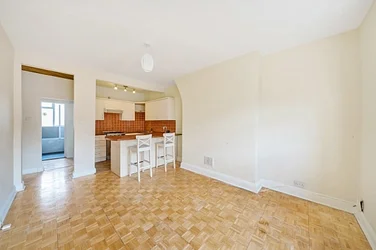 Flat Penford Street in Greater London