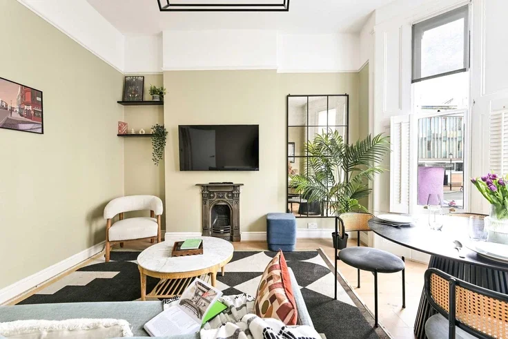 Flat Westbourne Park Road in Greater London