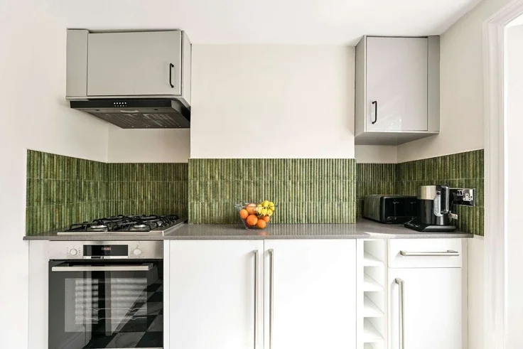 Flat Westbourne Park Road in Greater London