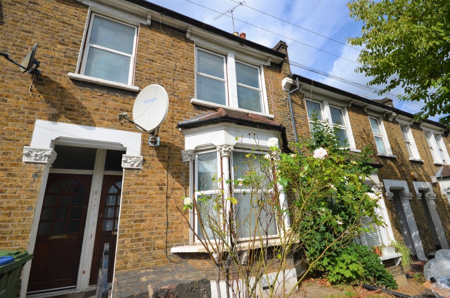 Flat Gurdon Road in Greater London