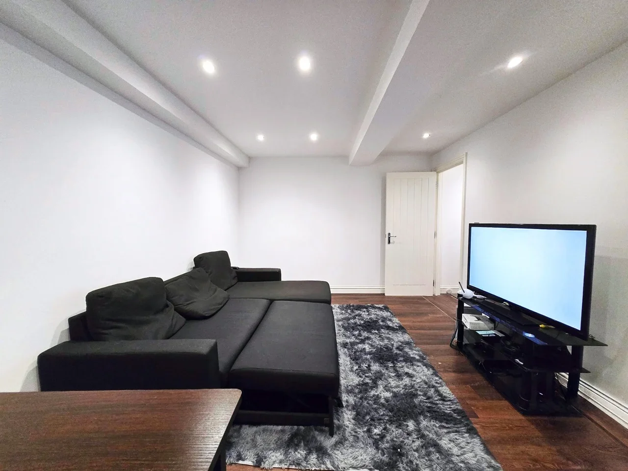 Flat Alma Place in Greater London