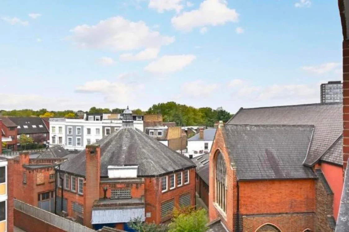 Room St Albans Terrace in Greater London