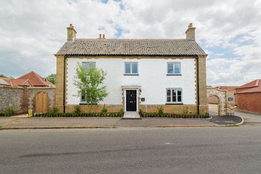 House Fakenham Road in Breckland District