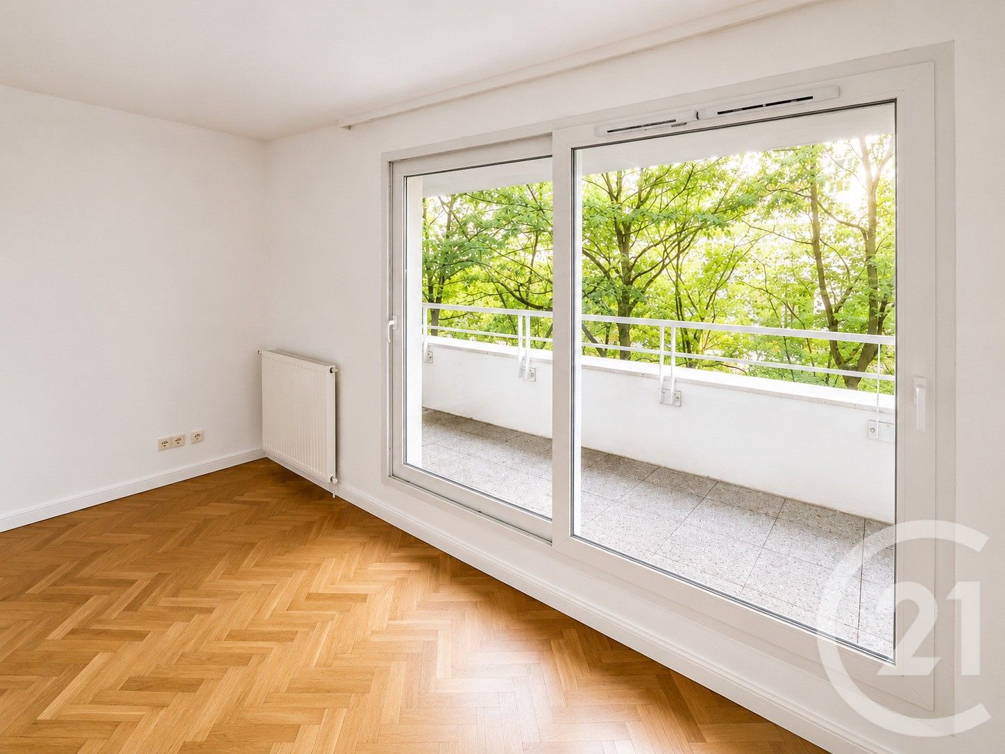 Flat Promenade du Millénaire in Courbevoie