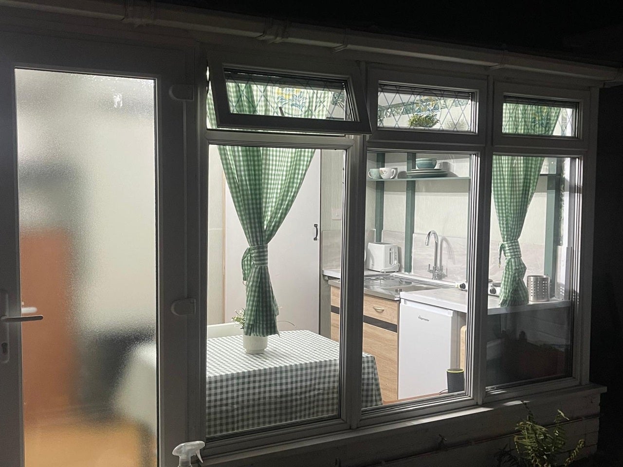 Flat Glengall Road in Greater London