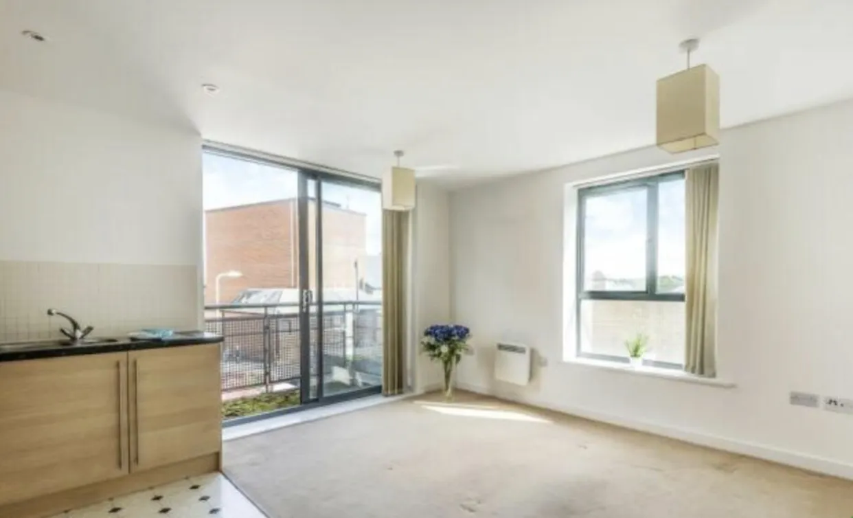 Flat Belgarum Place in Winchester