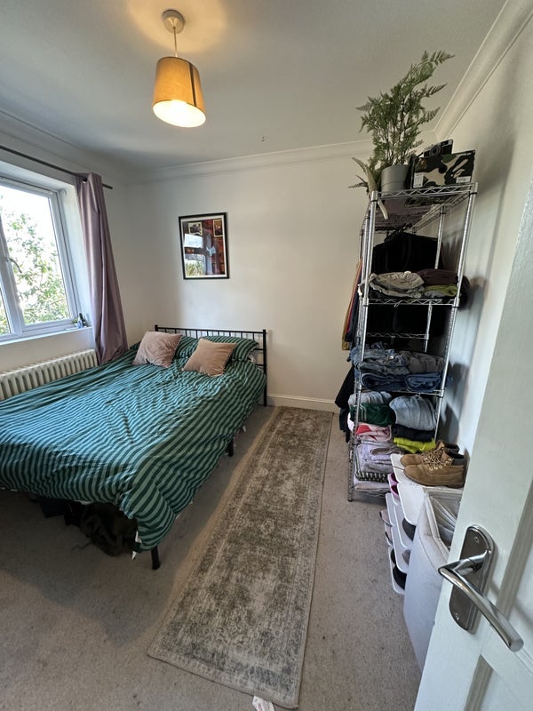 Room Butterfields in Greater London