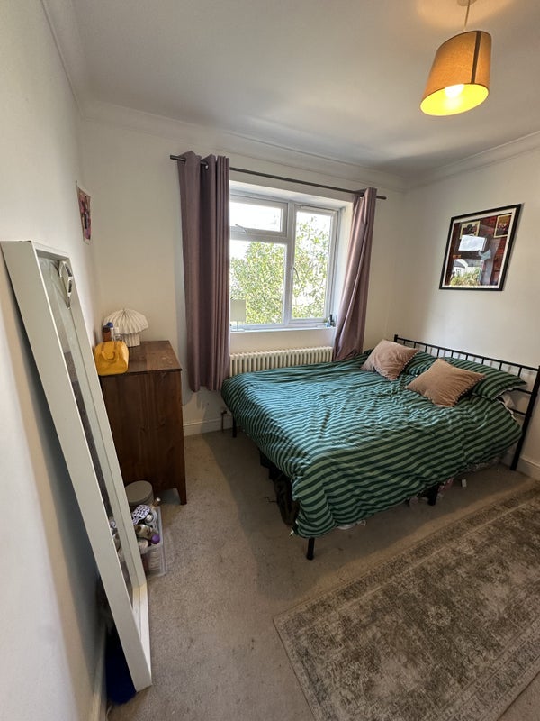 Room Butterfields in Greater London