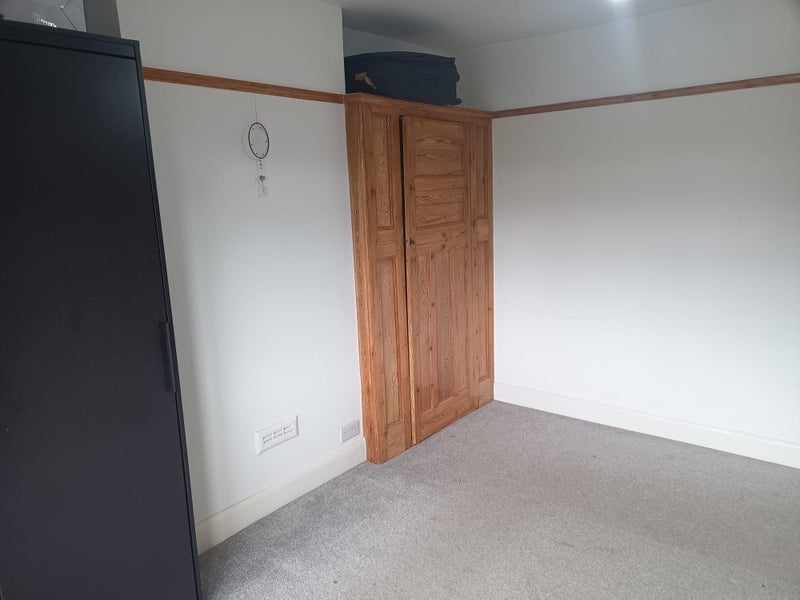 Room Grand Drive in Greater London