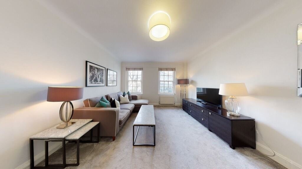 Flat Fulham Road in Greater London