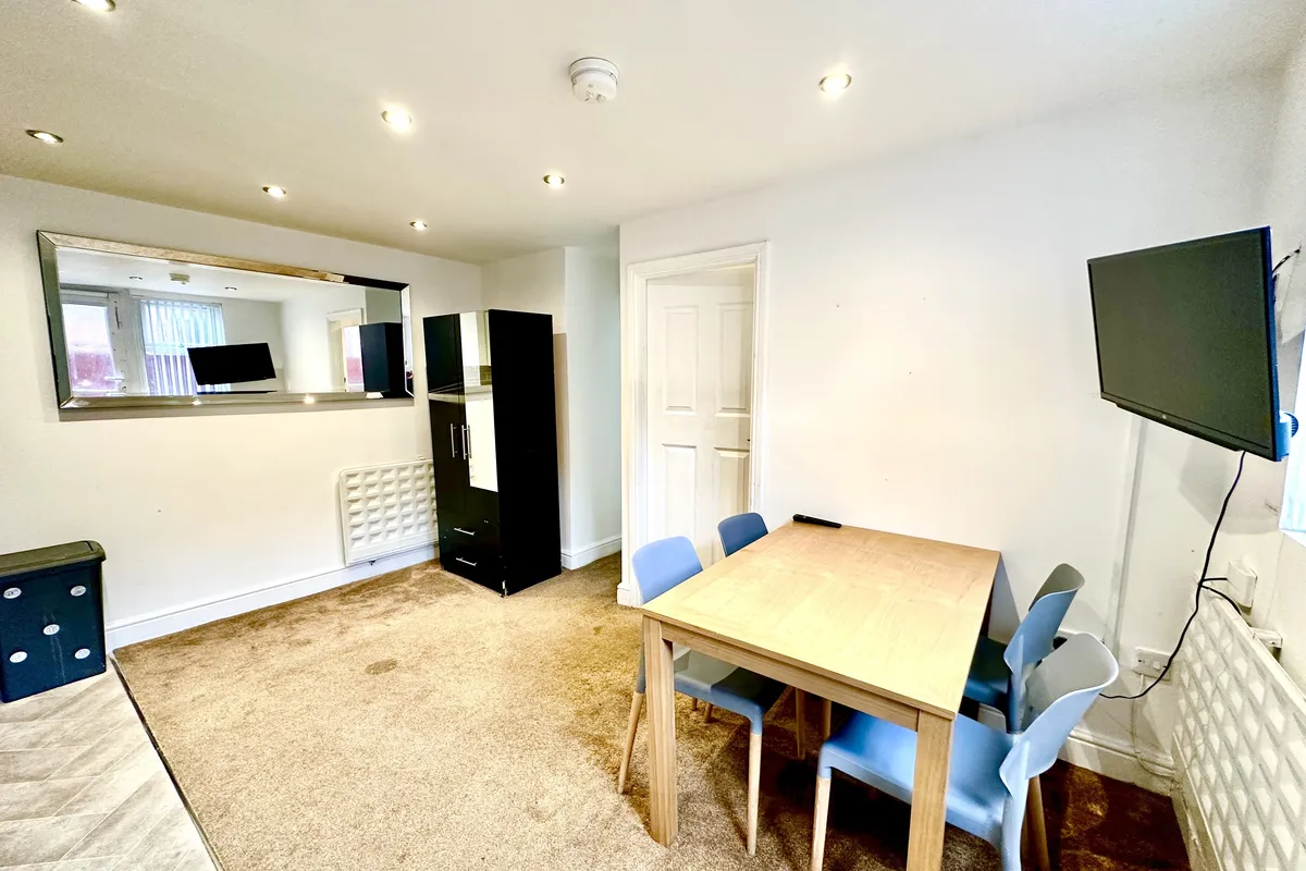 Flat Vinery Mount in Leeds