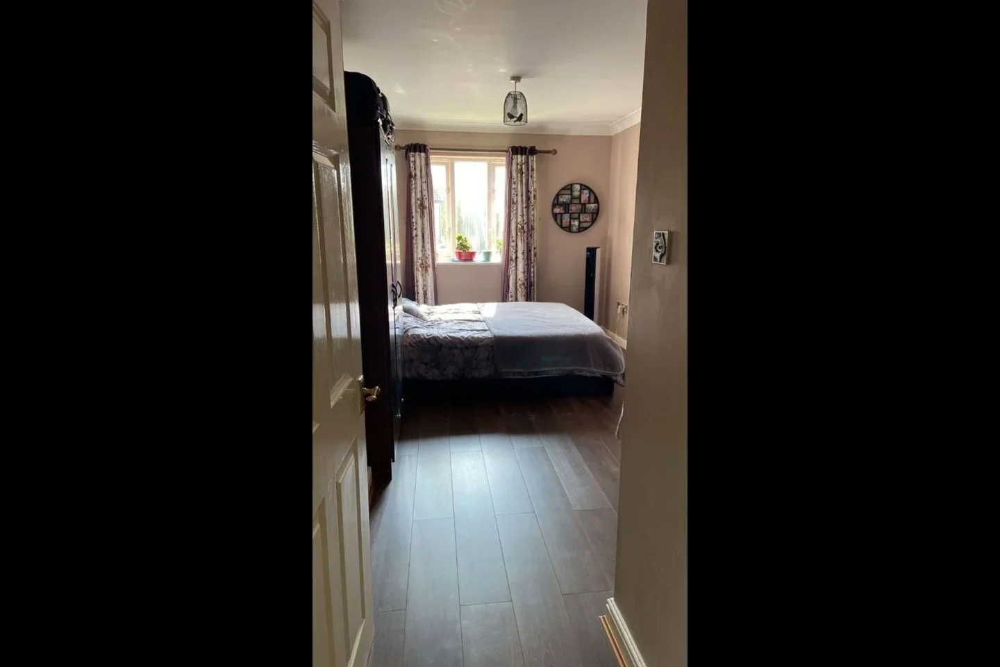 Room Mellish Way in Greater London