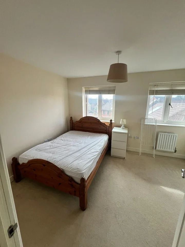 House Ruskin Grove in Maidstone