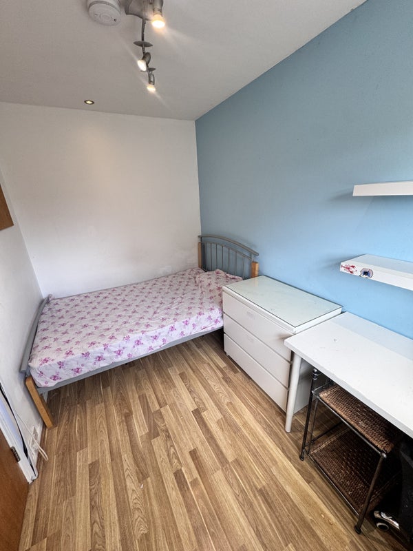 Room Bantock Way in Birmingham