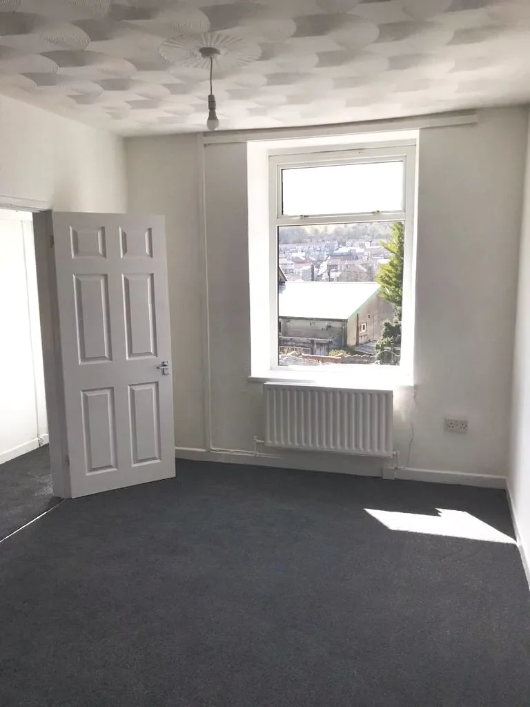 House Wengraig Road in Tonypandy