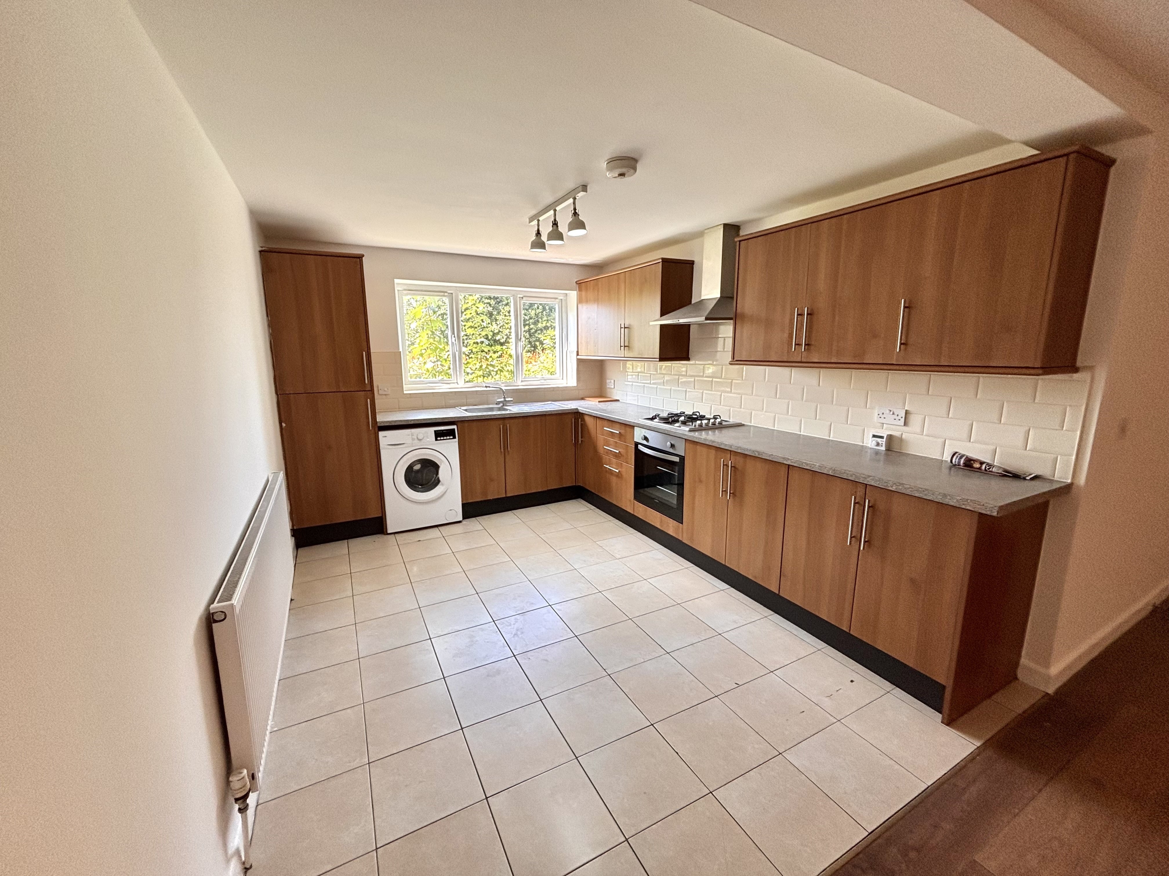 Flat Rotherham Road in North East Derbyshire