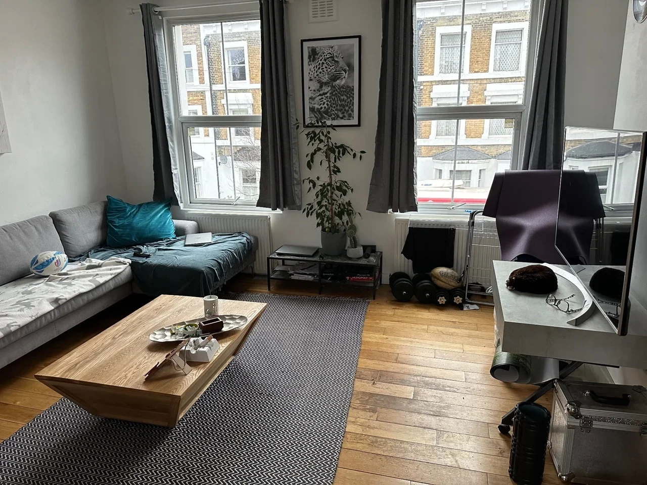 Flat Rymer Street in Greater London