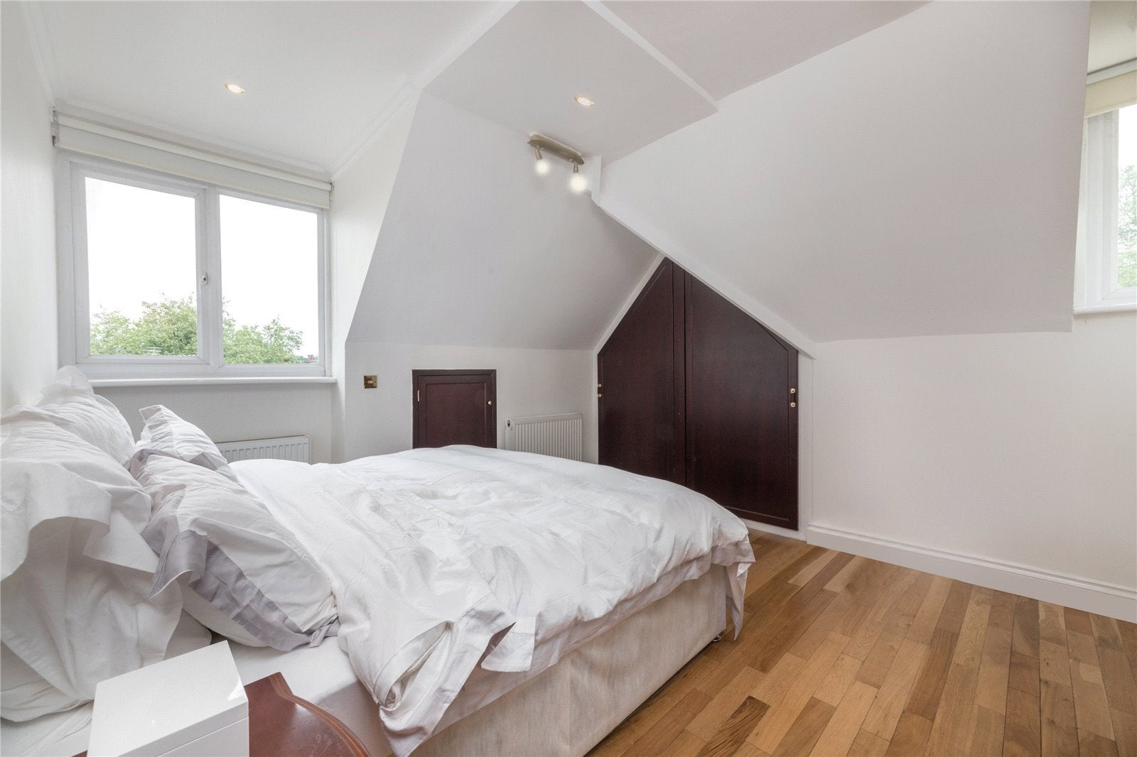 Flat Redington Road in Greater London