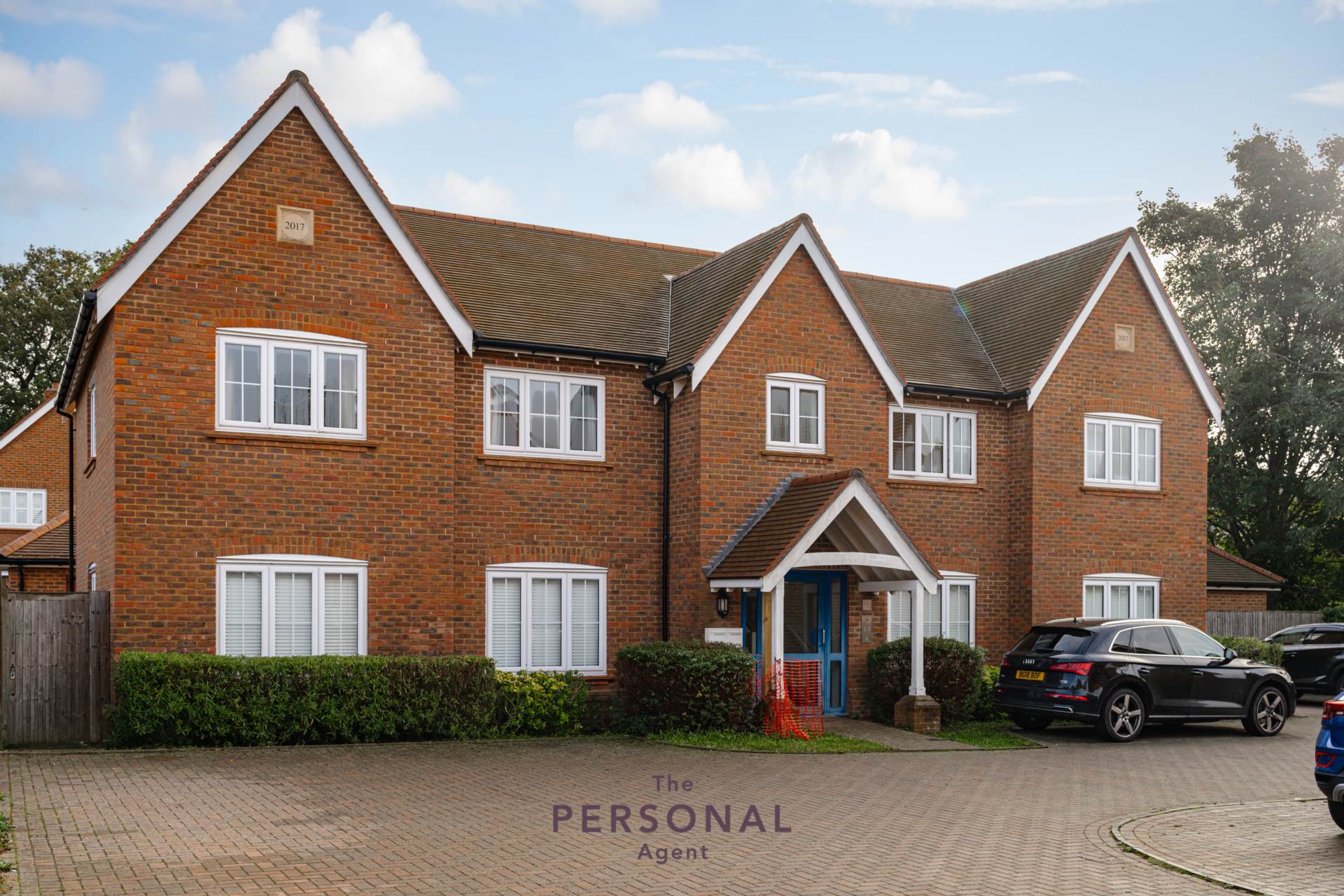 Flat Hayton Crescent in Reigate and Banstead