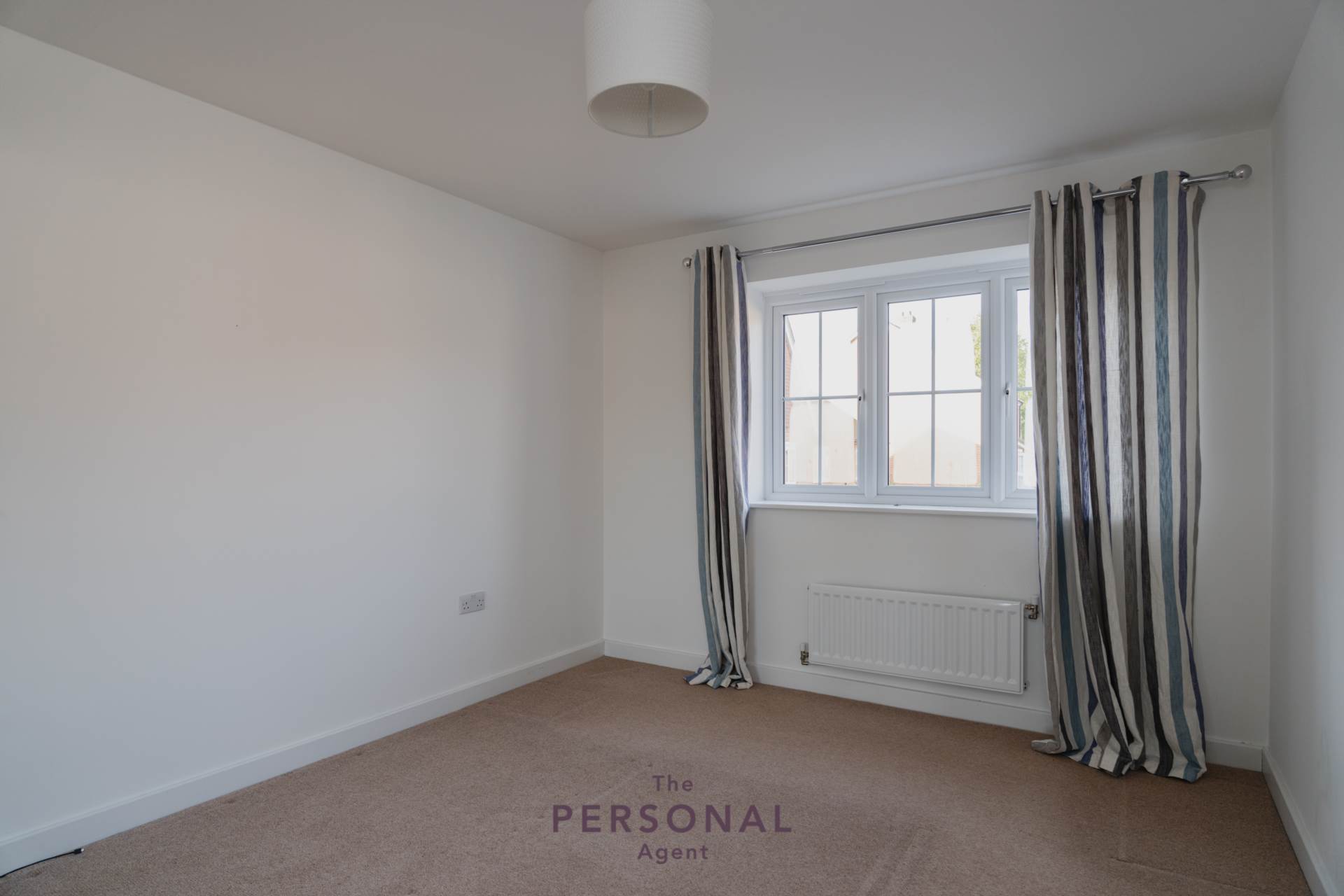 Flat Hayton Crescent in Reigate and Banstead