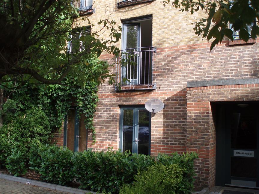 Flat Durward Street in Greater London