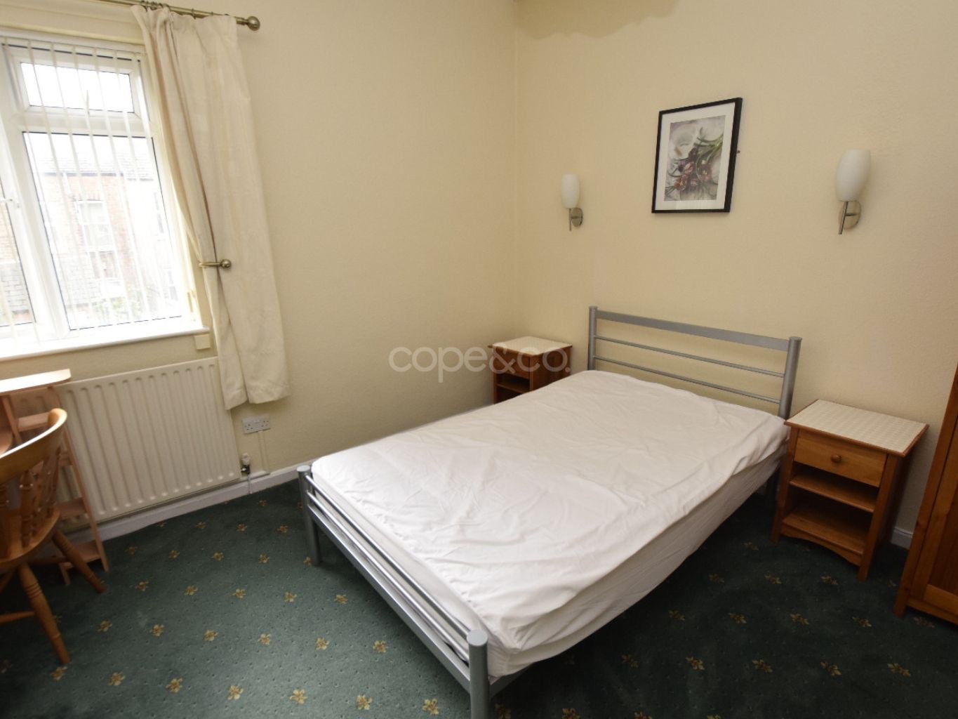 Room Charnwood Street in Derby