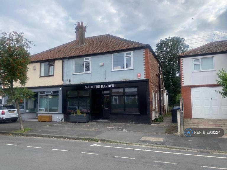 Flat Dargle Road in Trafford