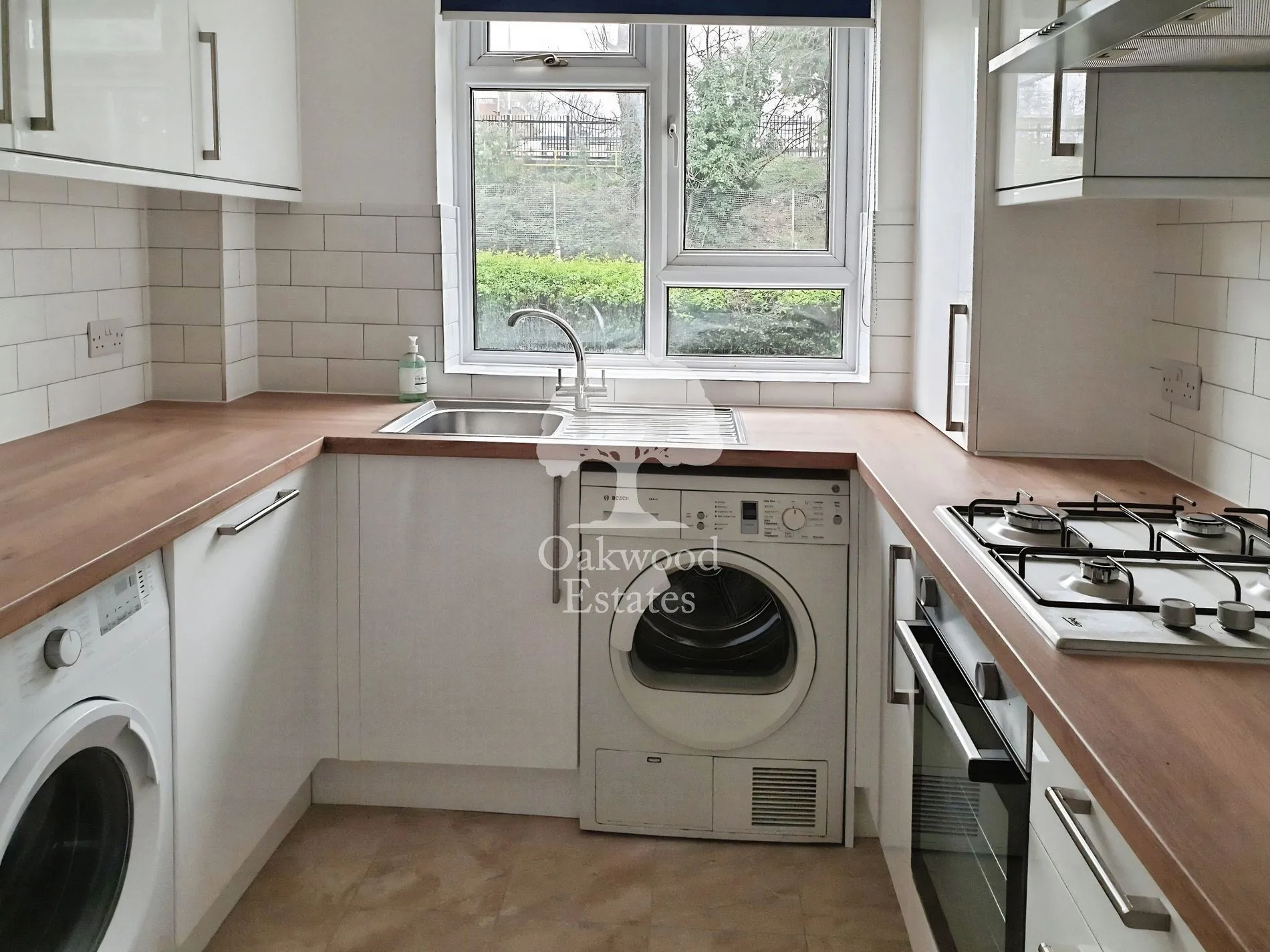 Flat Courtlands in Maidenhead
