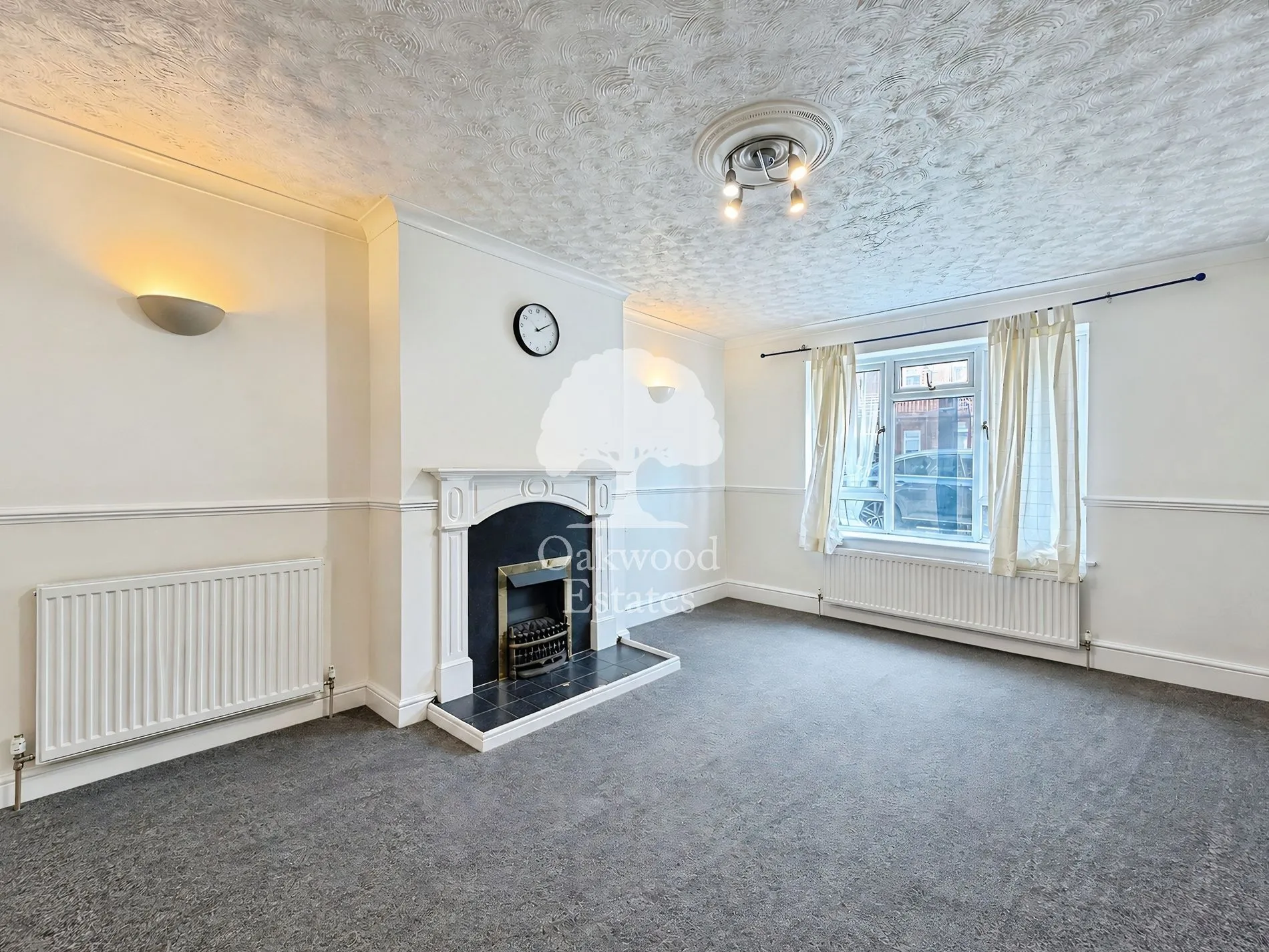 Flat Courtlands in Maidenhead