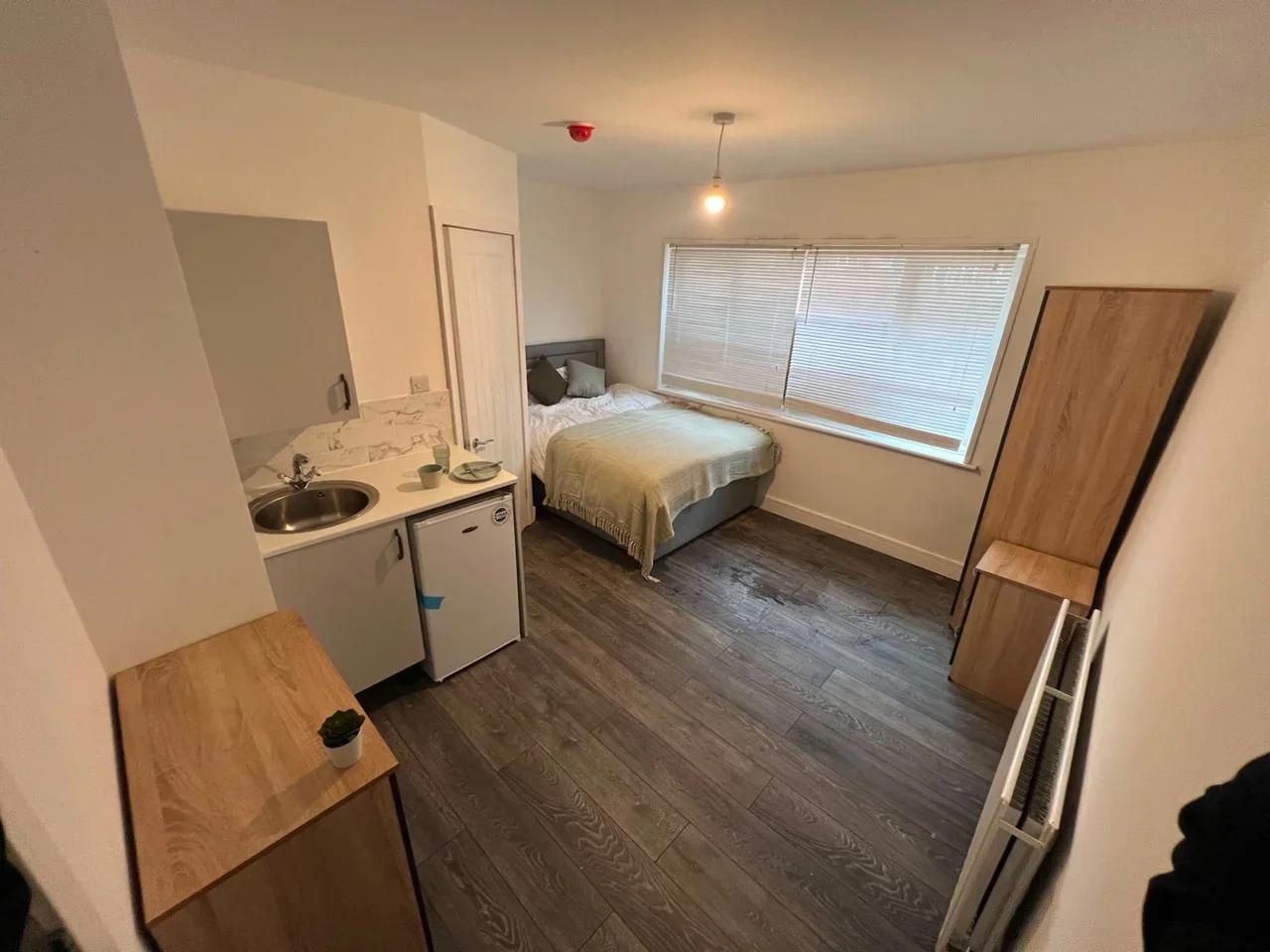 Room Chantry Road in Birmingham