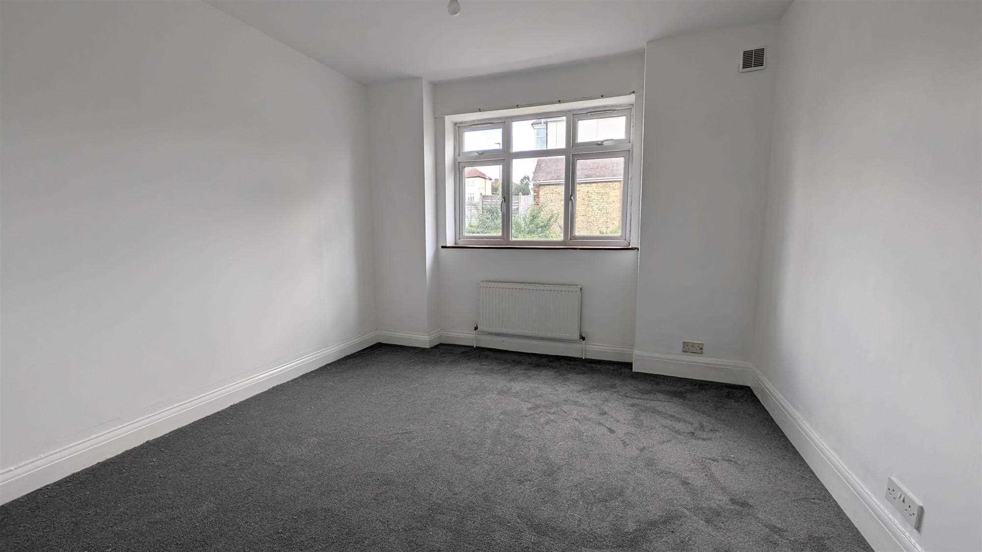 House Longmore Avenue in Greater London