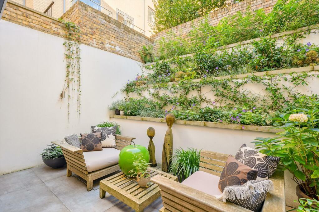 House St Luke's Mews in Greater London