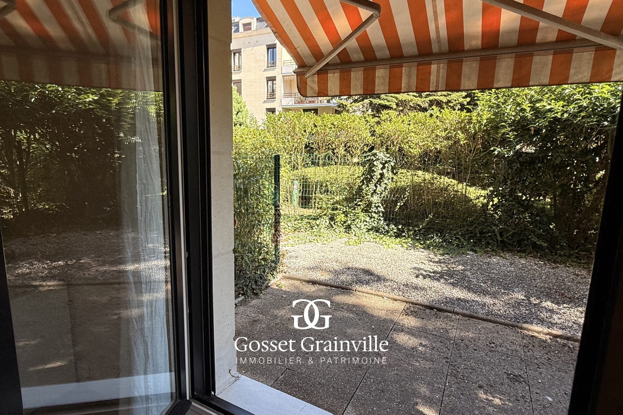 Flat Avenue des Bruyères in La Garenne-Colombes
