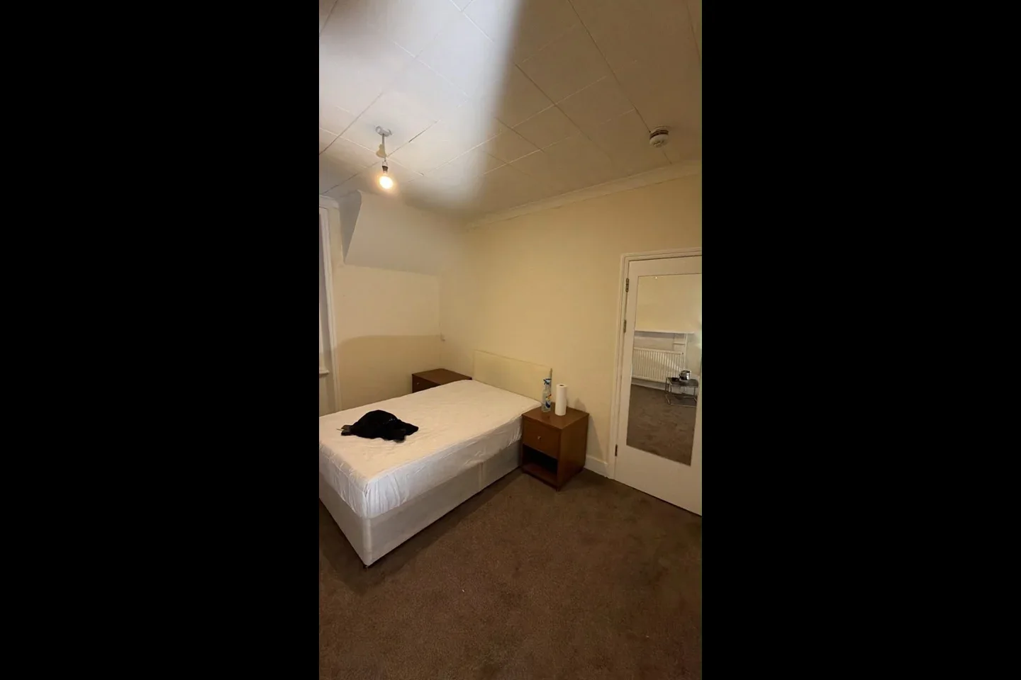 Room Churchfield Road in Greater London