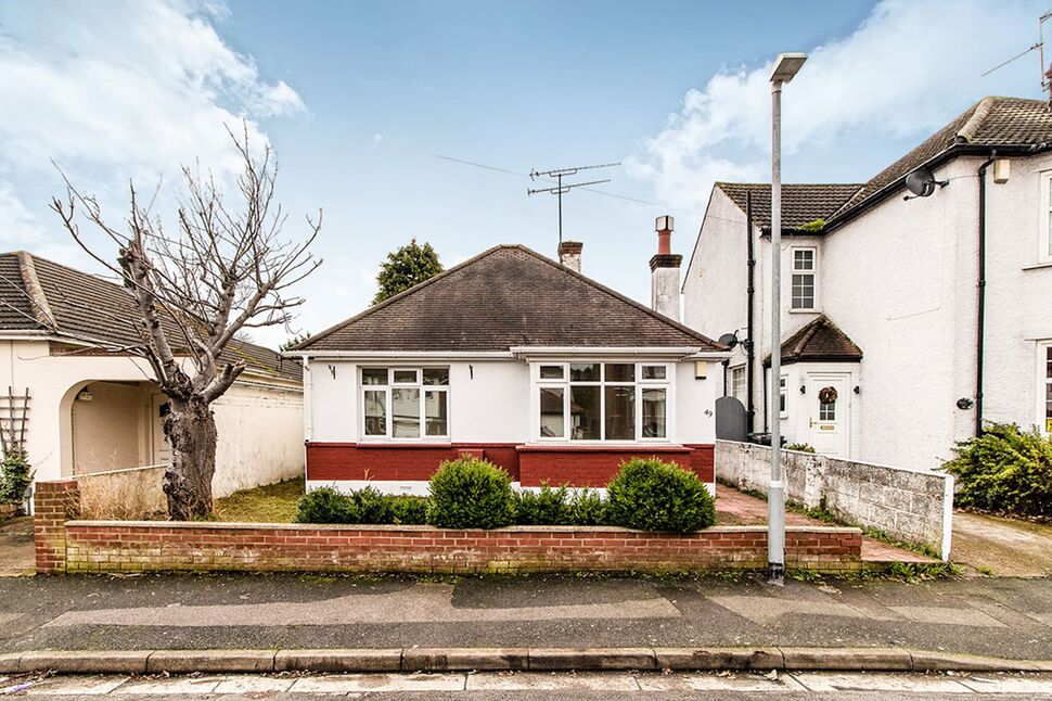 House Hollybush Road in Gravesham
