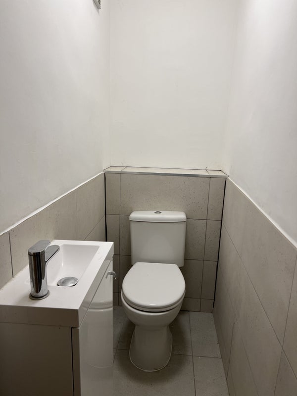 Flat Ingestre Road in Greater London