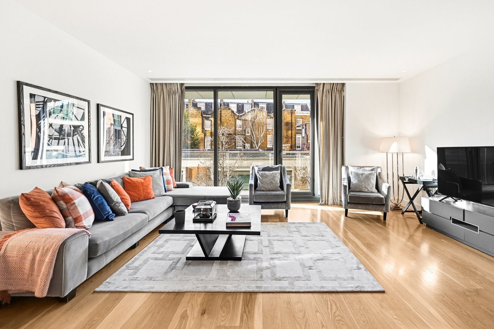 Flat Knightsbridge in City of Westminster