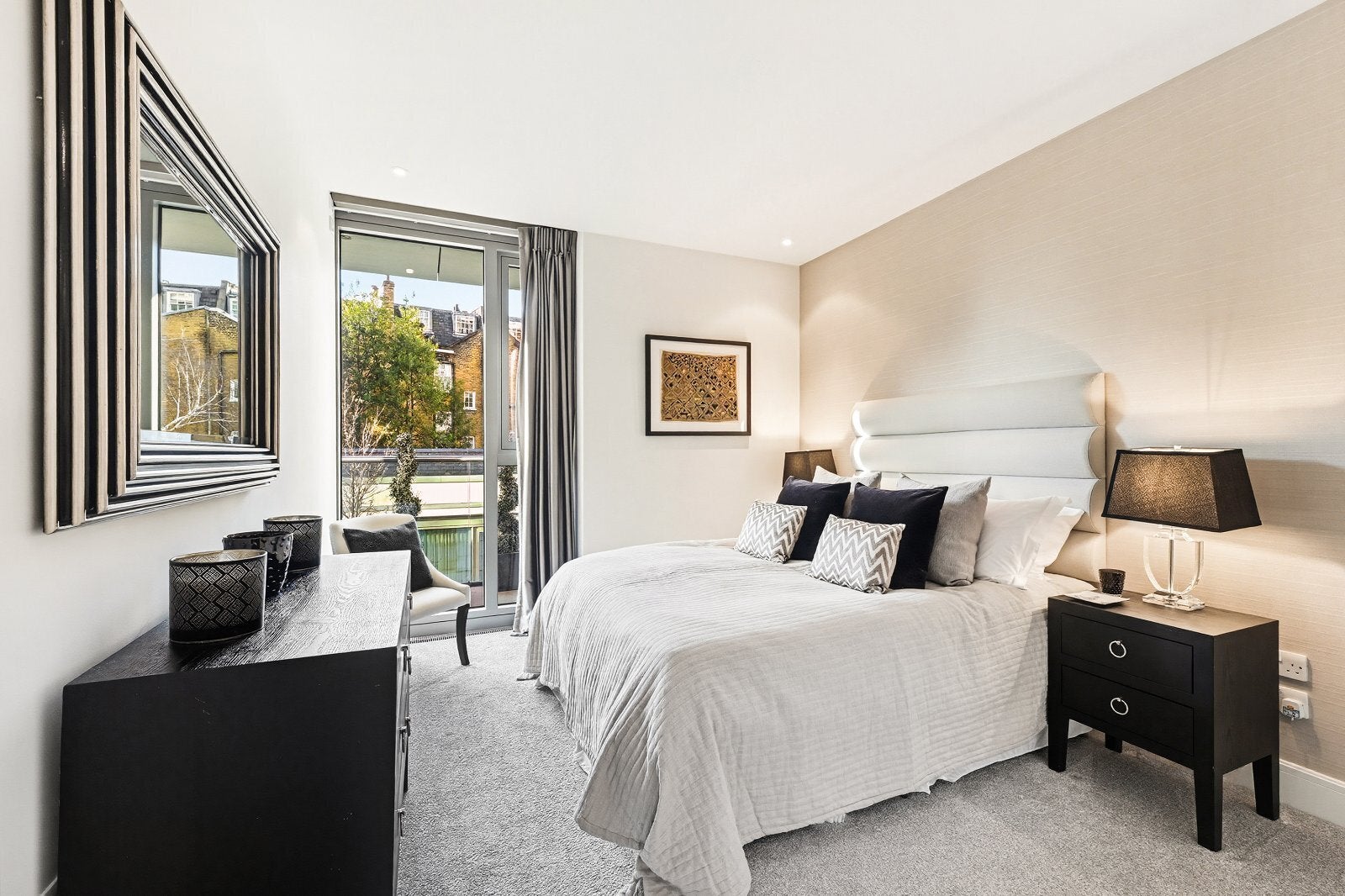 Flat Knightsbridge in City of Westminster