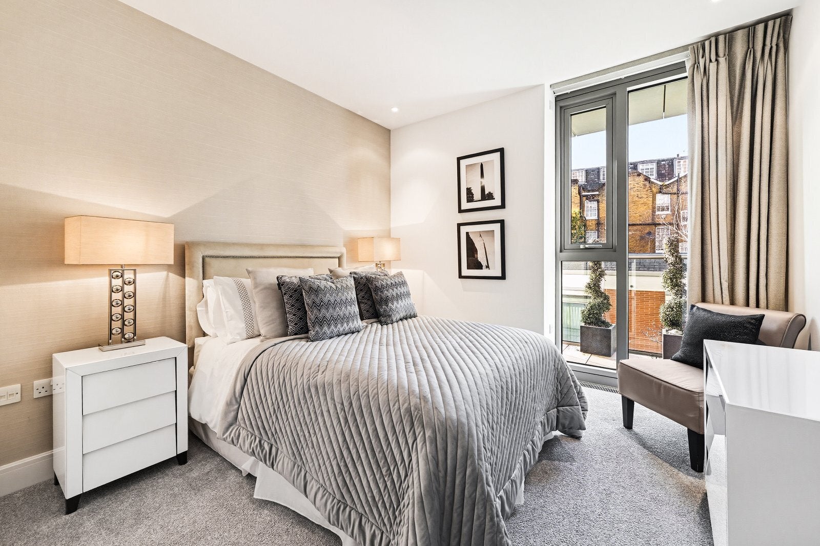 Flat Knightsbridge in City of Westminster