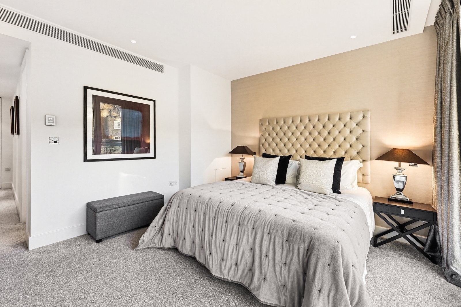 Flat Knightsbridge in City of Westminster