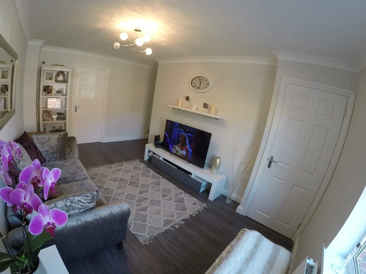 House Wraysbury Close in Luton