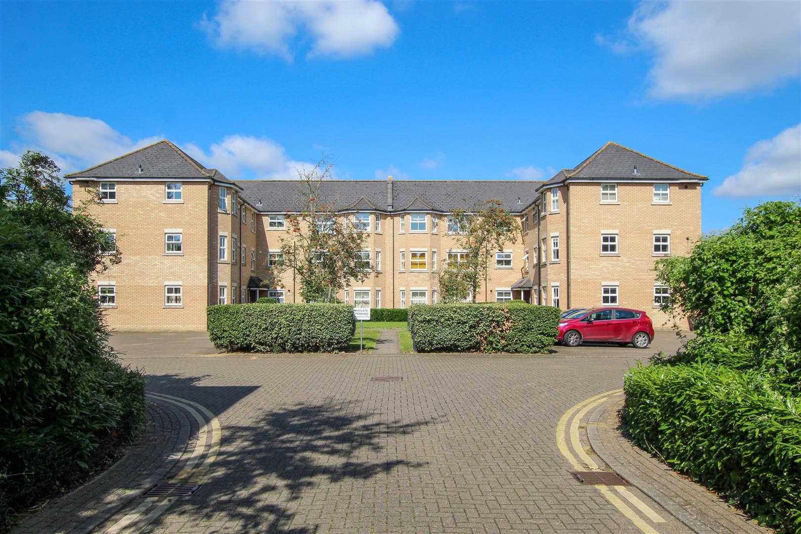 Flat Clifton Road in Cambridge