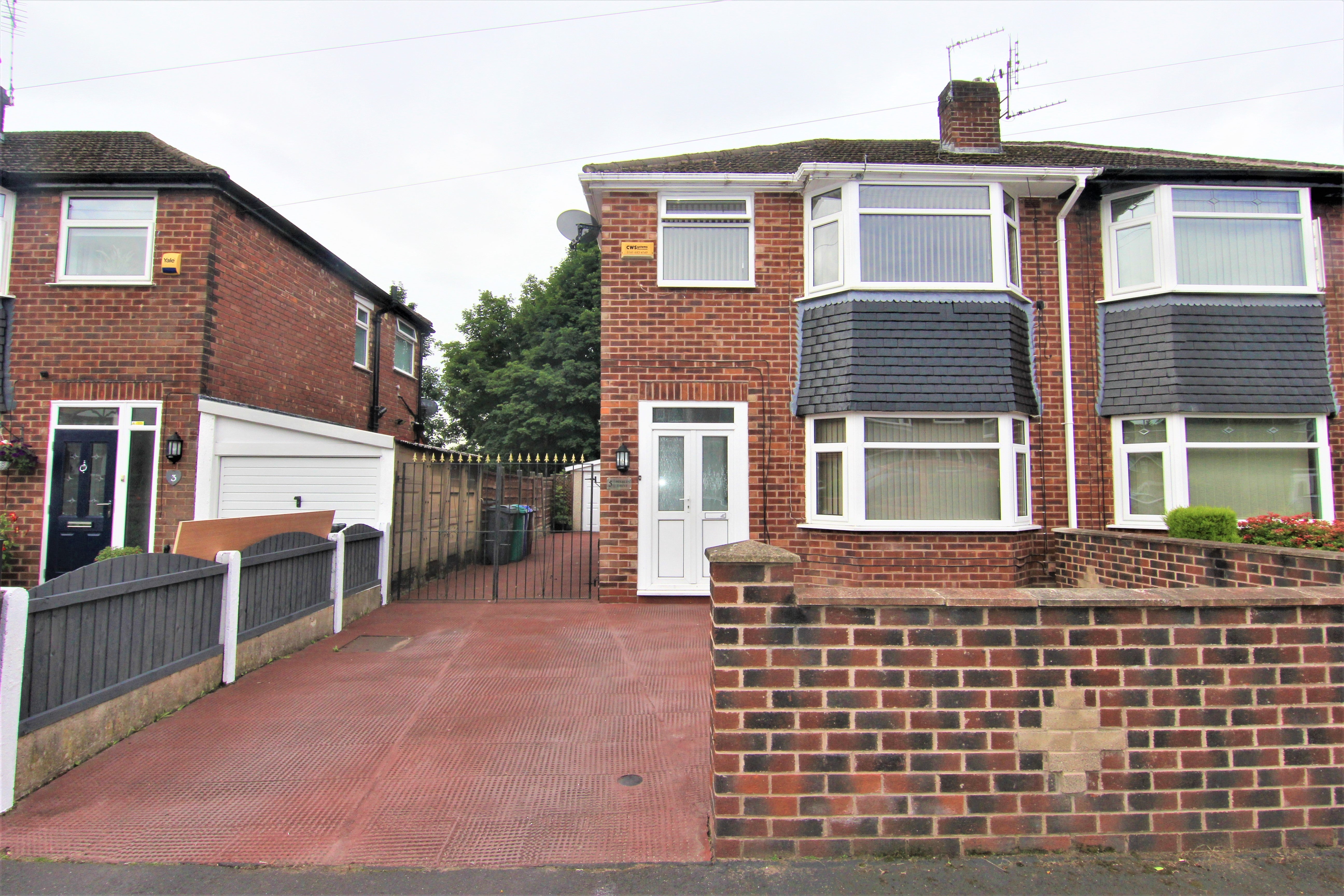 House Peebles Drive in Manchester