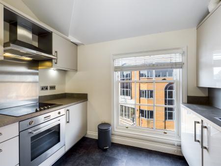 Flat New Street in Basingstoke and Deane