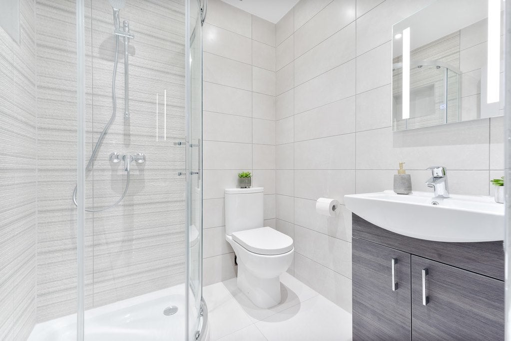 Room Surbiton Crescent in Greater London