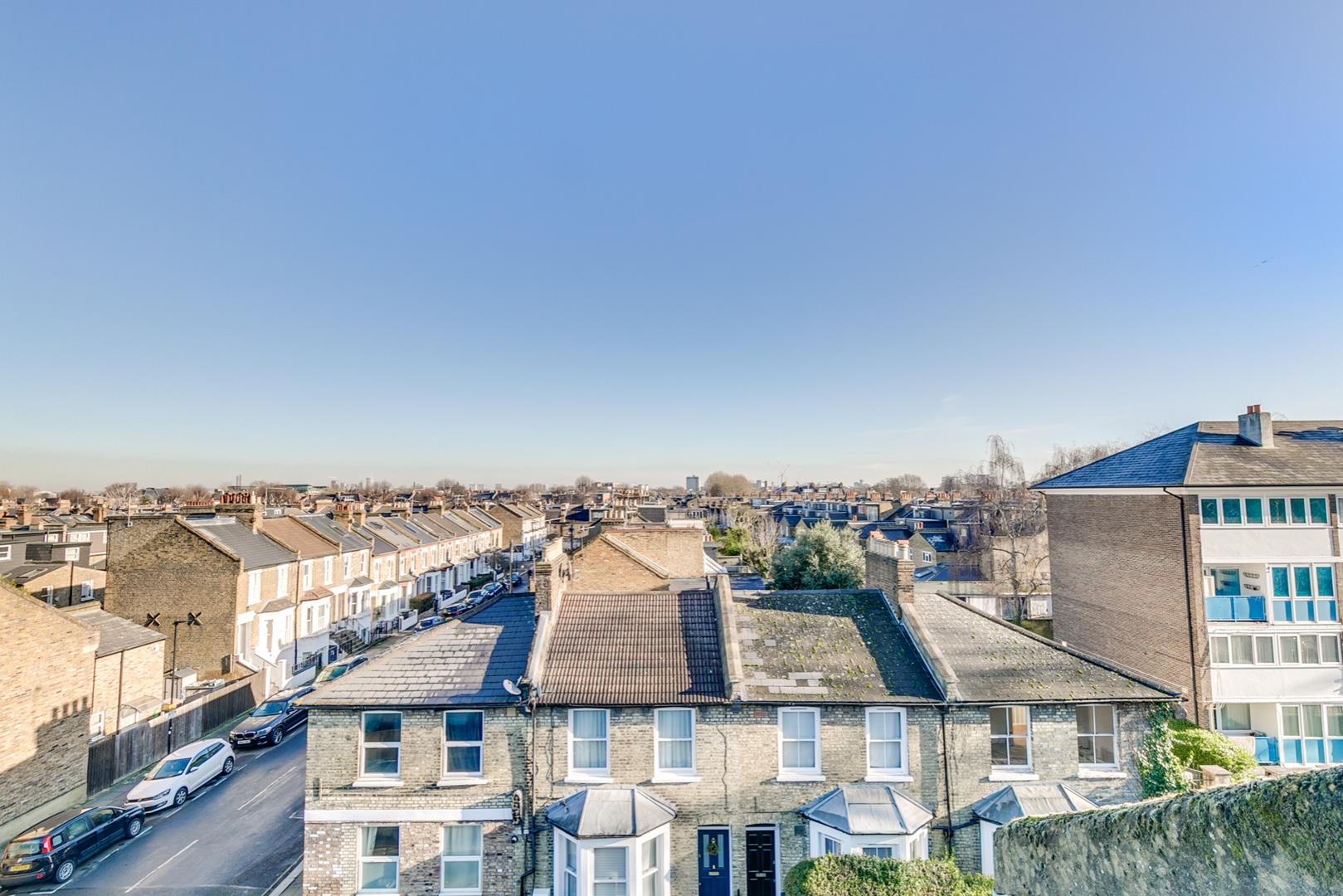 Flat Devonshire Road in Greater London