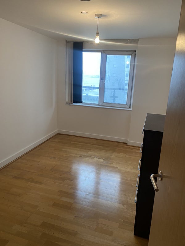 Room Mast Quay in Greater London